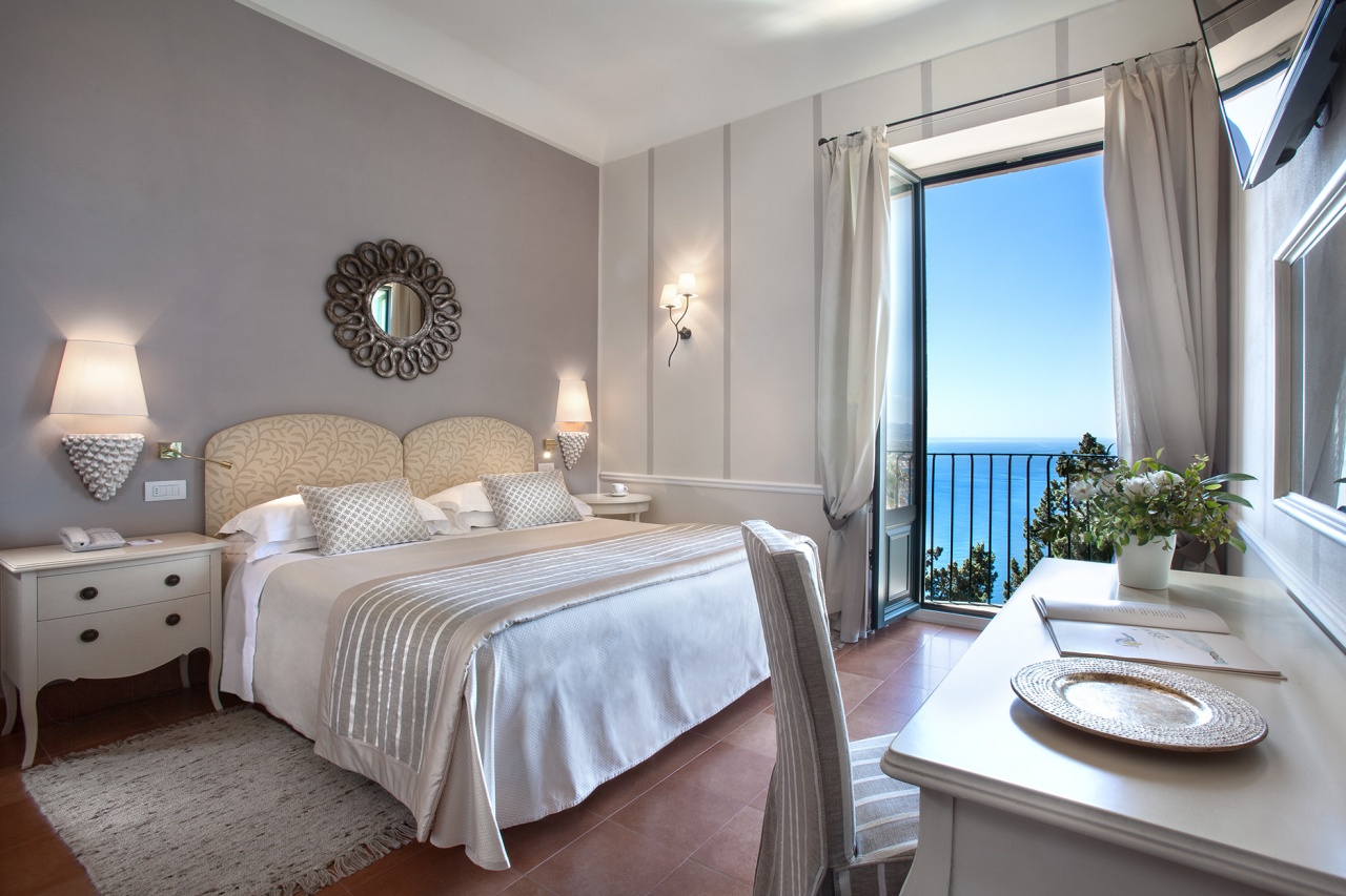 Hotel Villa Belvedere | Site officiel | Hôtel 4 étoiles Taormina Boutique Hotel